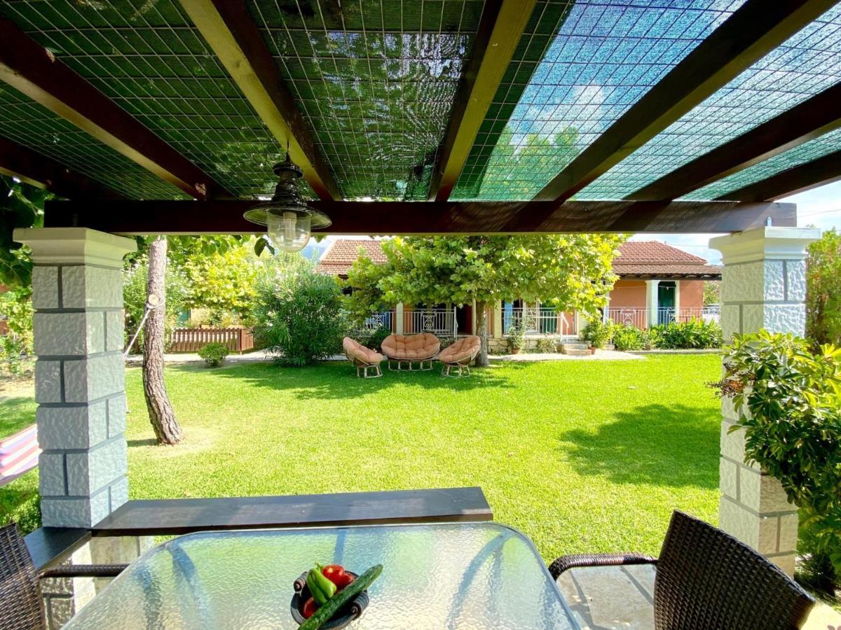 Asteraki Beach House By Dadovillas อาคาราวี ภายนอก รูปภาพ